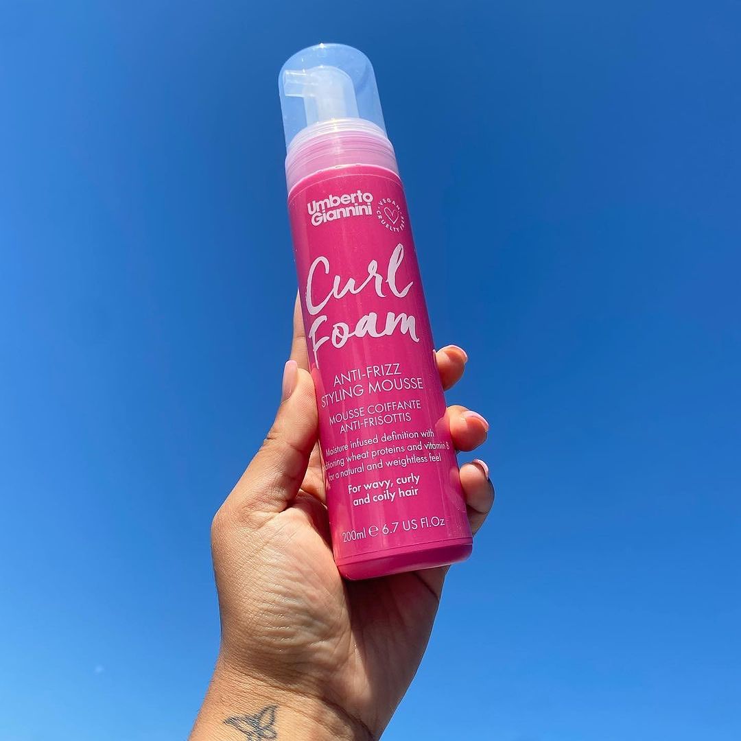 Umberto Giannini Curl Foam Anti-Frizz stilizavimo putos