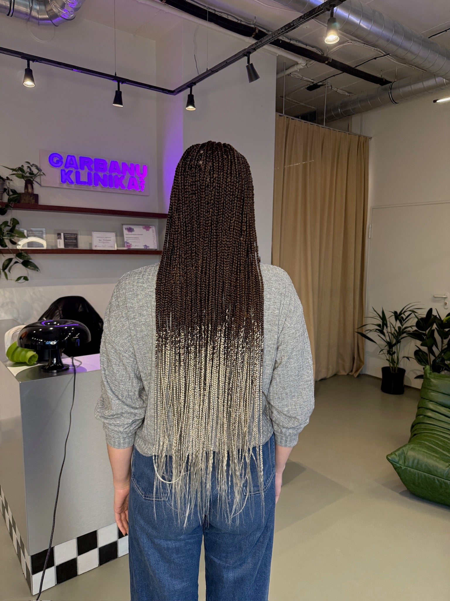 Afrikietiškų kasyčių pynimas su meistre Oiyn - registruojamasi be eilės!