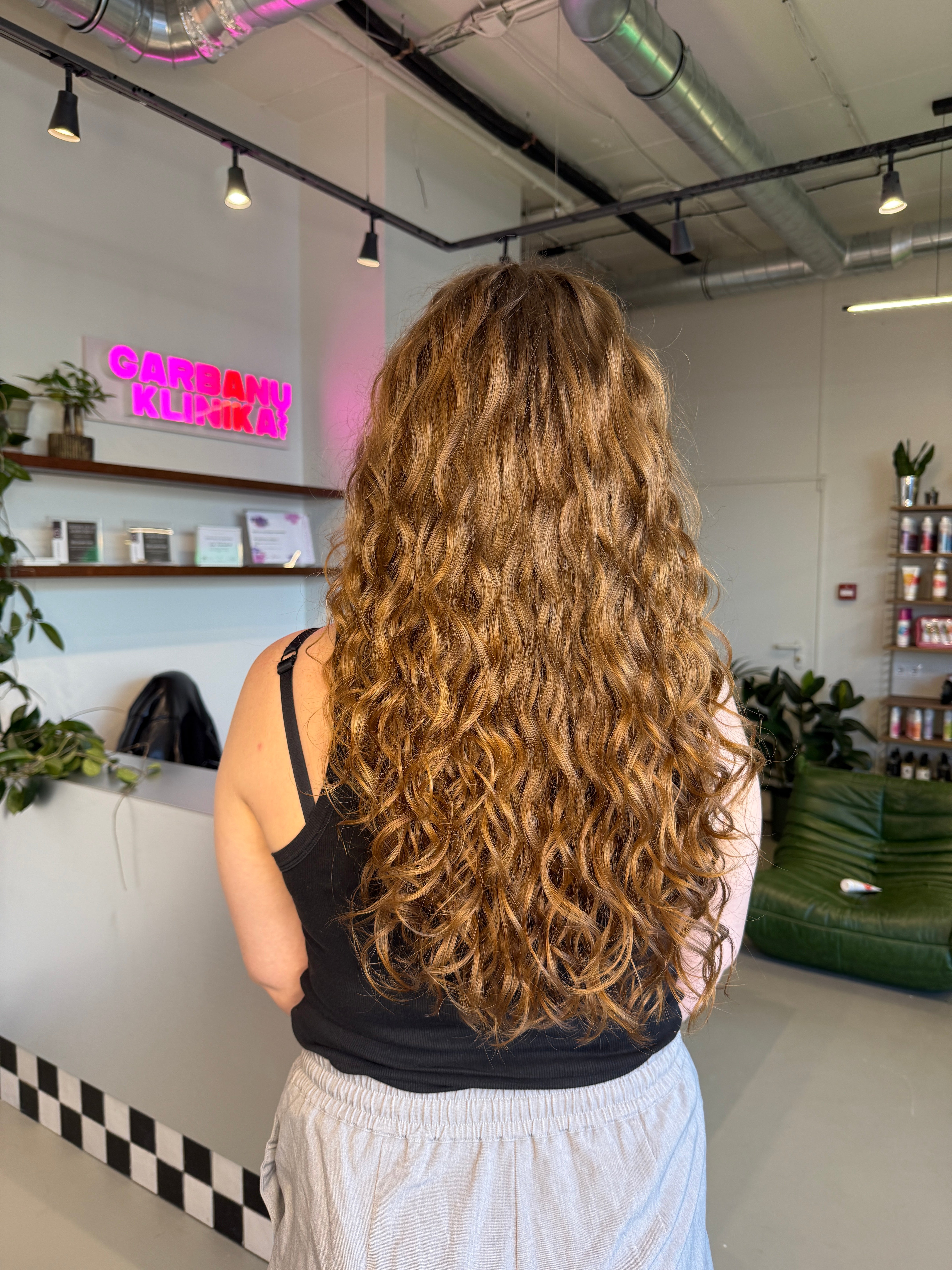 Garbanų transformacija (kirpimas ir garbanų suformavimas) - Rūta / 120eu