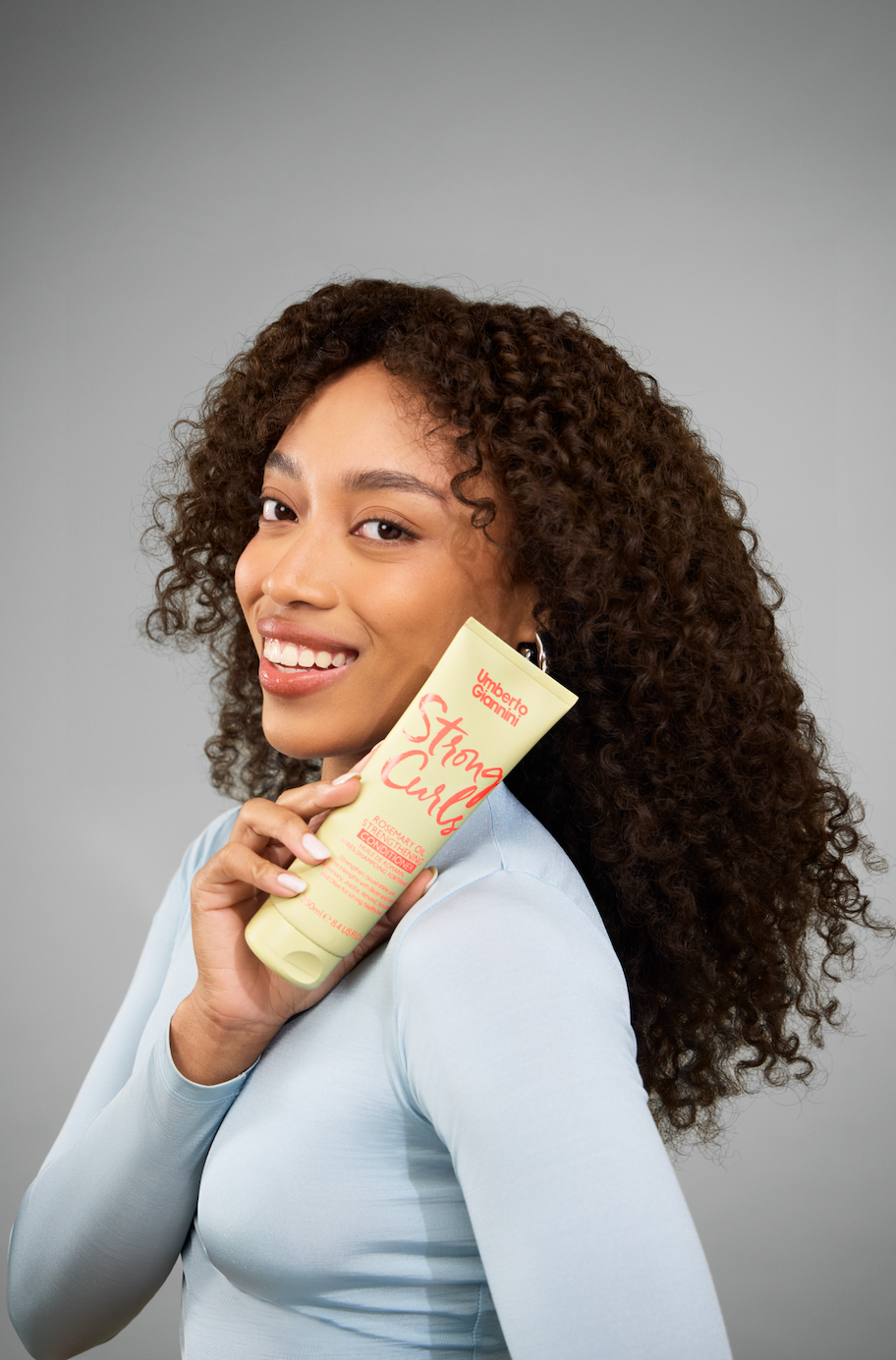 Umberto Giannini Strong Curls kondicionierius su rozmarinų aliejumi