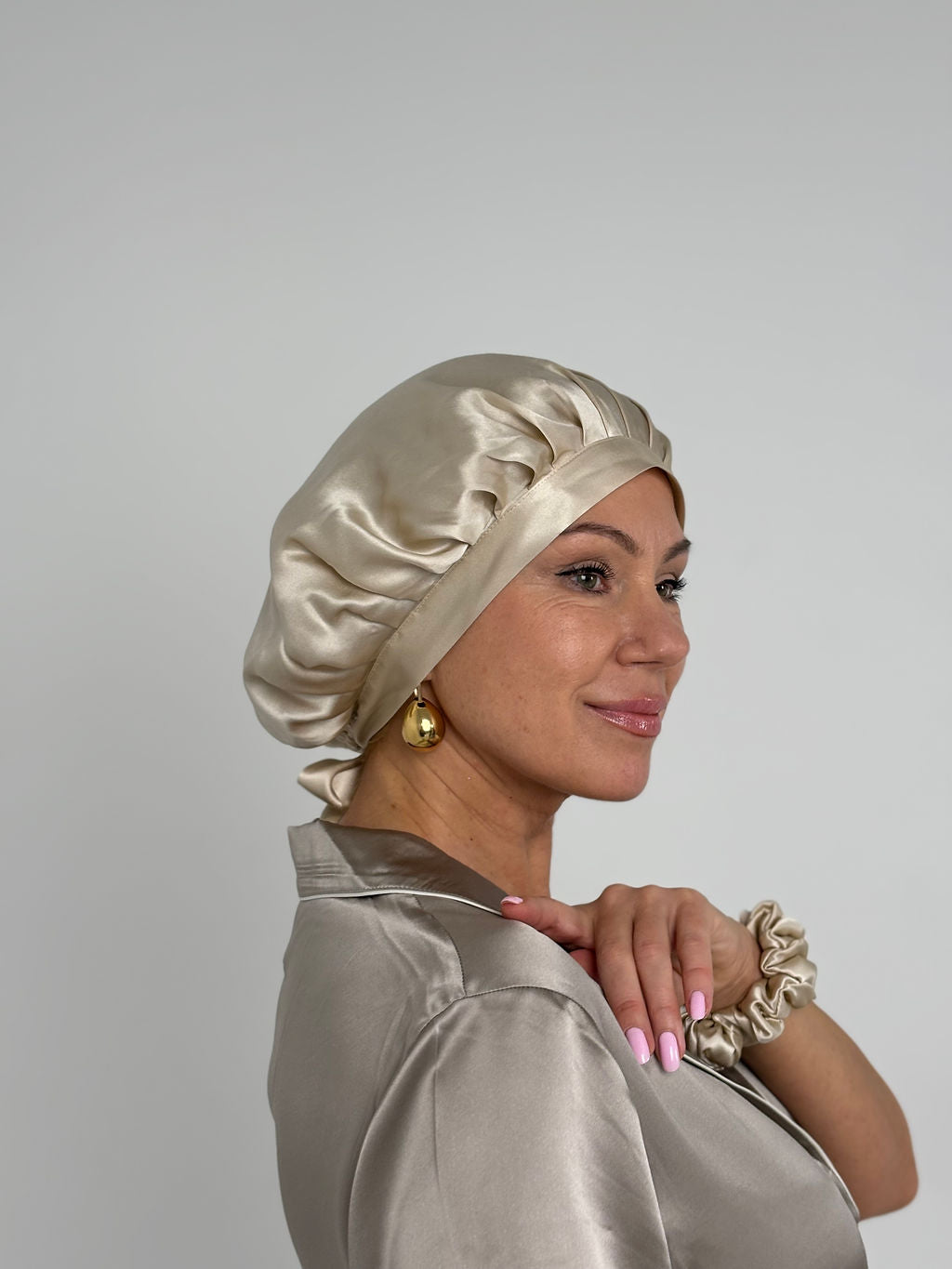 Reguliuojama šilkinė miego kepuraitė