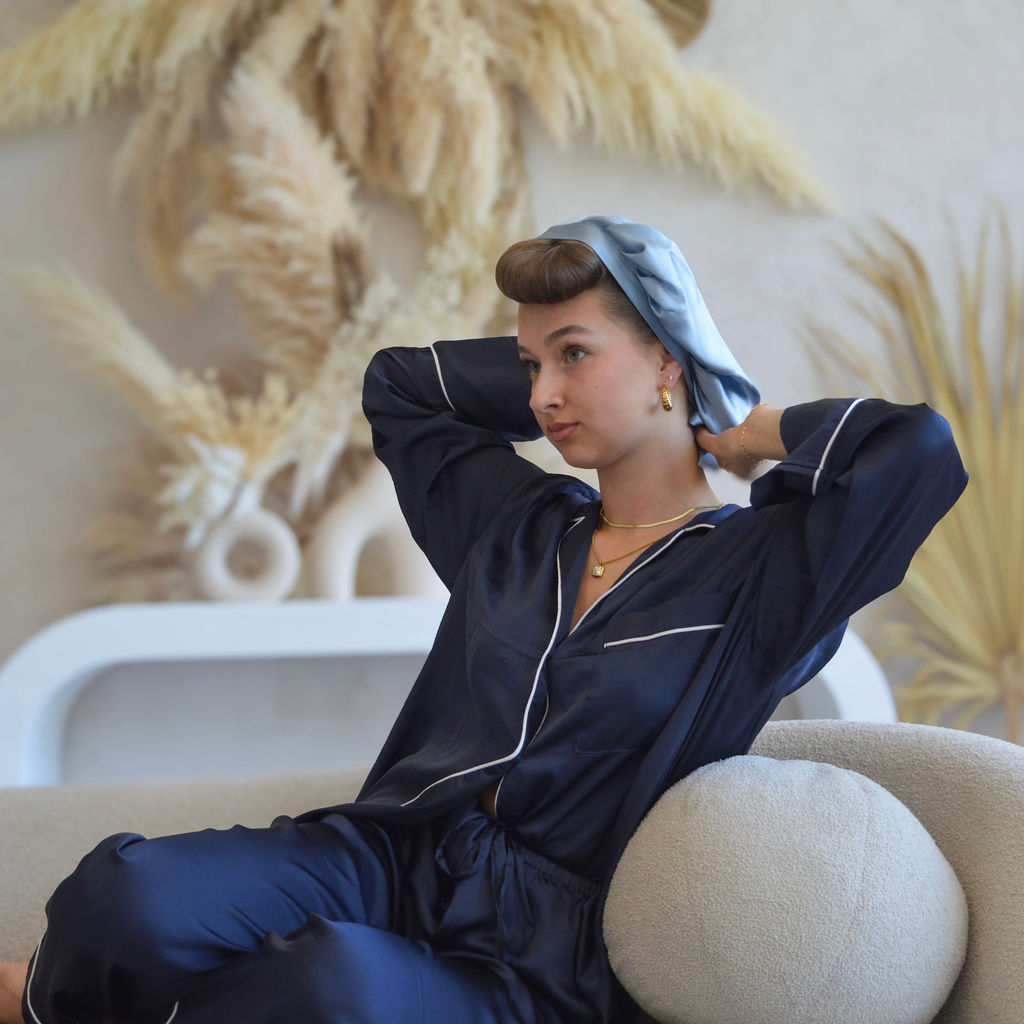 Reguliuojama šilkinė miego kepuraitė
