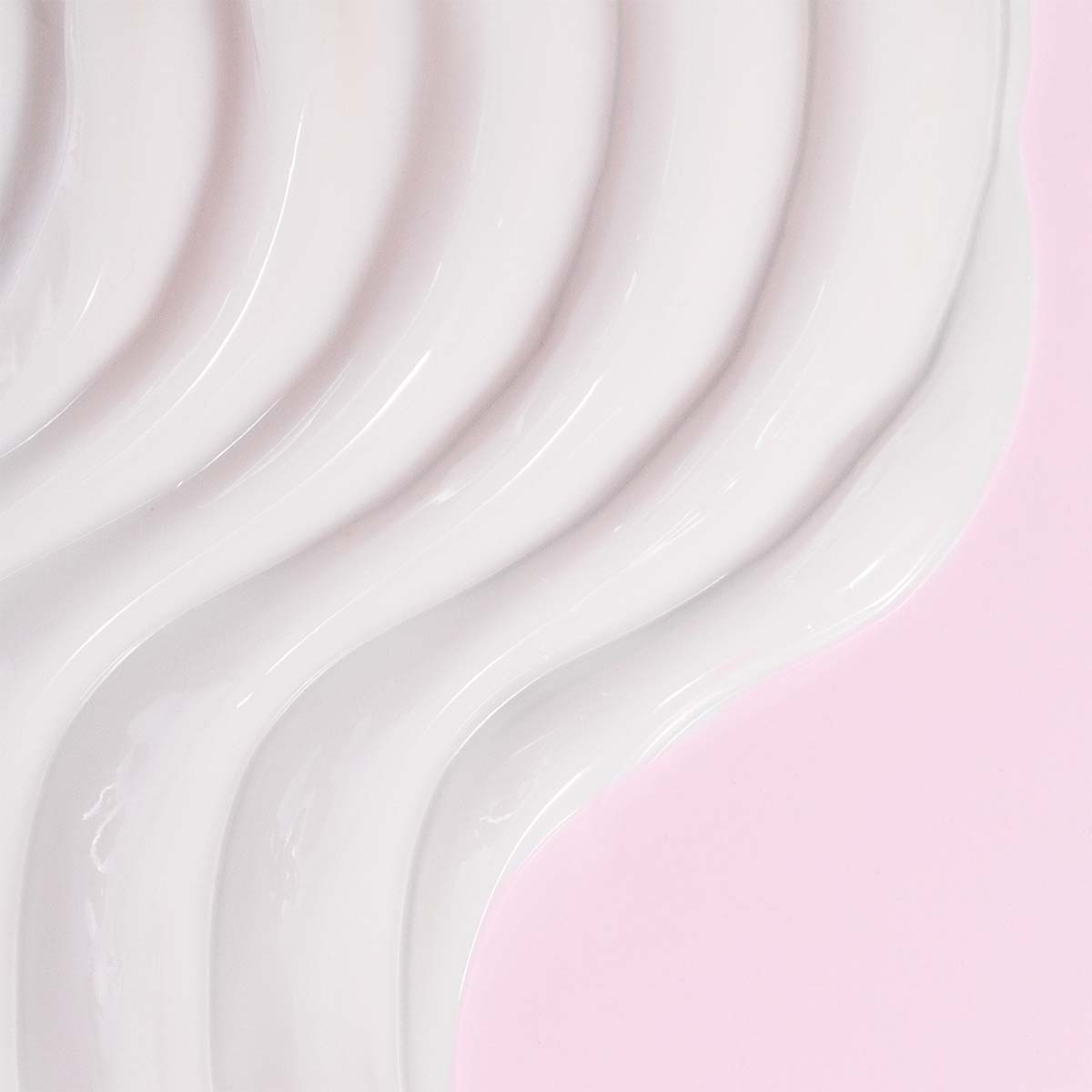 Umberto Giannini Weatherproof Curls Finishing Cream