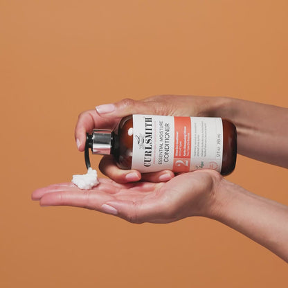 Curlsmith Essential Moisture lengvas kondicionierius